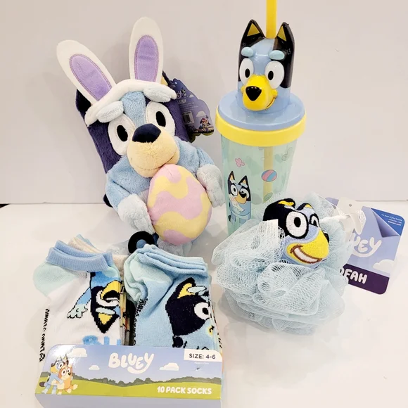 Bluey Kids Bundle Thirteen Pieces - Picture 1 of 3